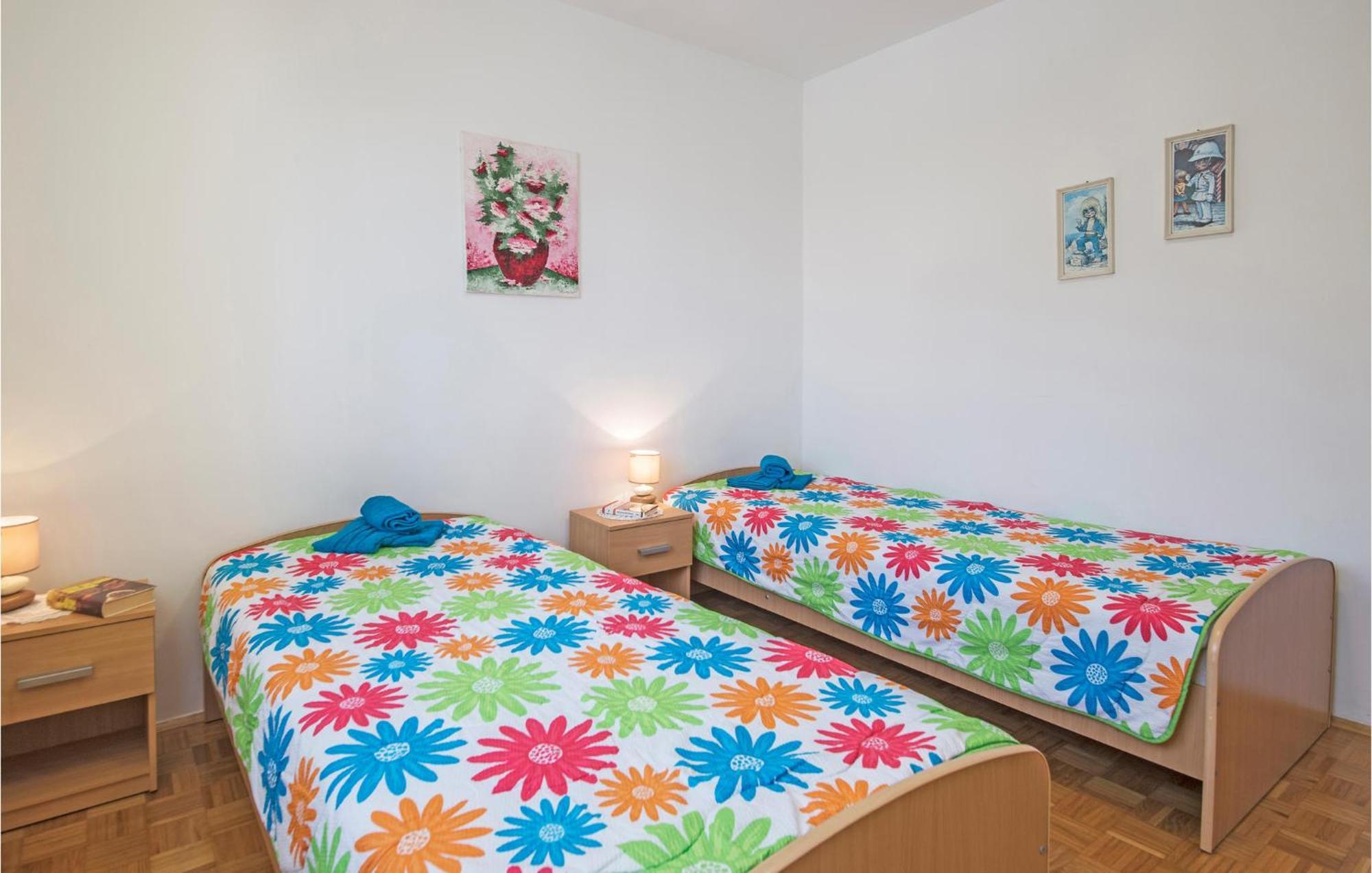 Gorgeous Apartment In Pula With House Sea View Exterior foto