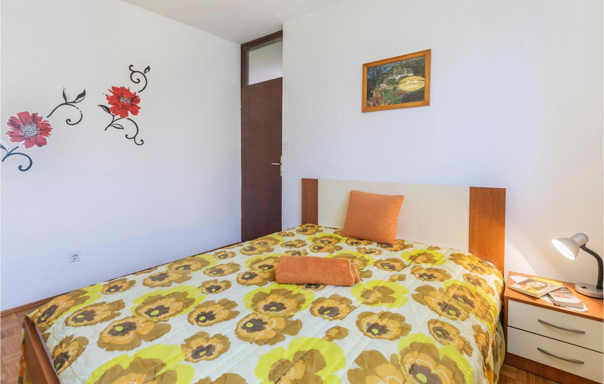 Gorgeous Apartment In Pula With House Sea View Exterior foto